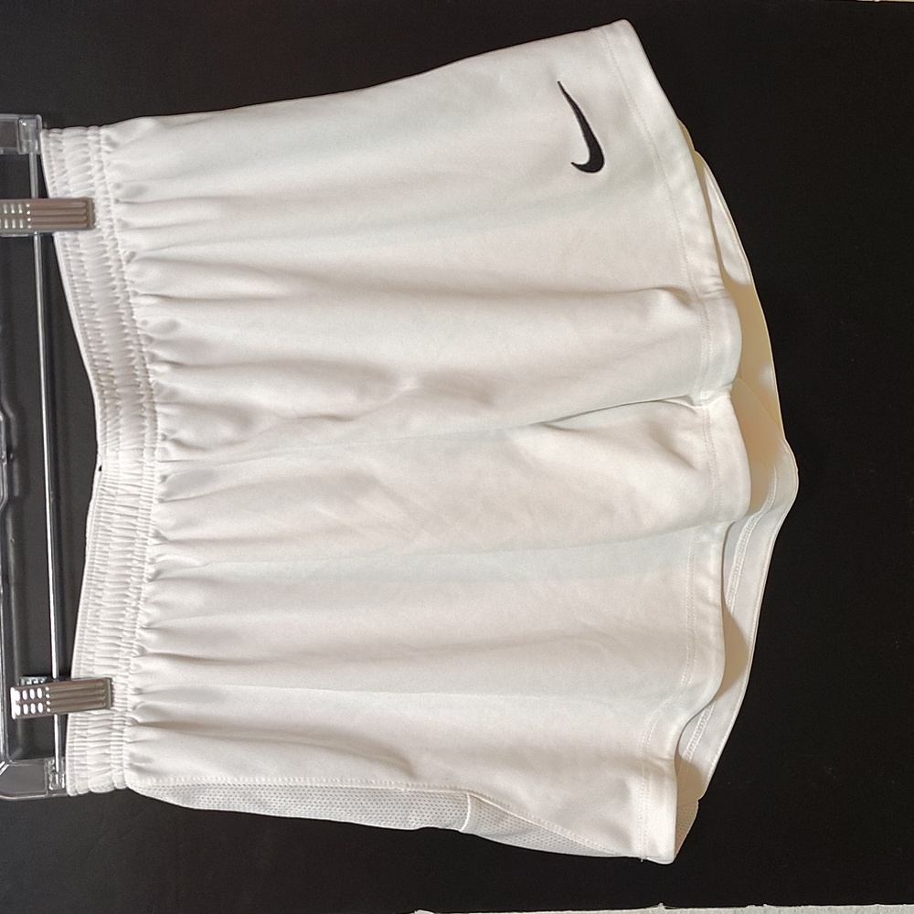 Nike Women's White Sports Shorts  Dri-Fit Size M